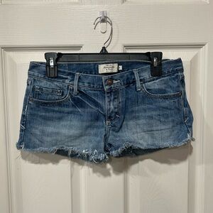 Abercrombie & Fitch Classic Blue Jean Shorts Size 4
